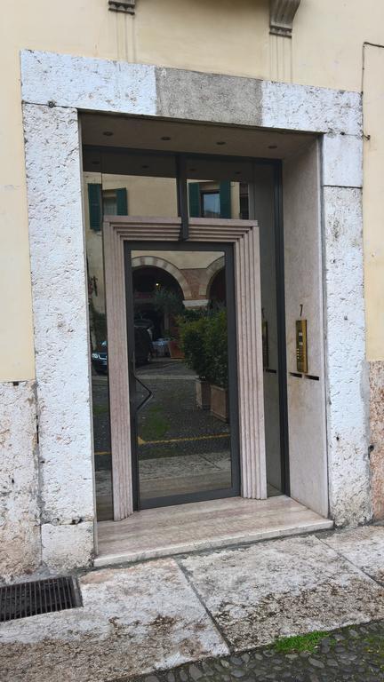 Casa Ferrari Appartamento Verona Sanificato Ozono ภายนอก รูปภาพ