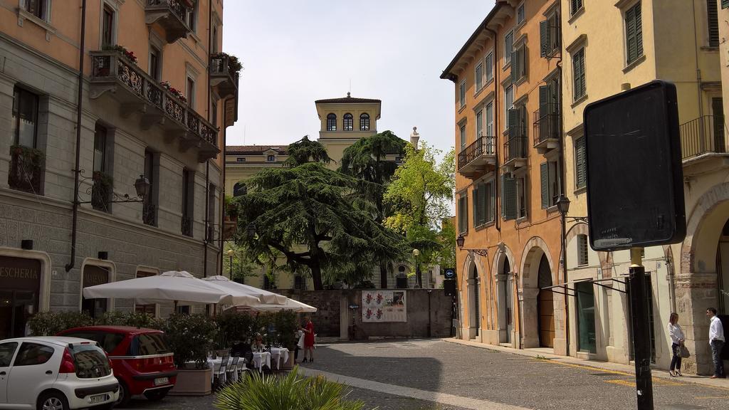 Casa Ferrari Appartamento Verona Sanificato Ozono ภายนอก รูปภาพ