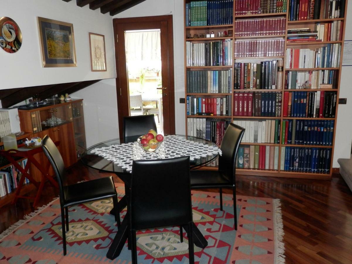 Casa Ferrari Appartamento Verona Sanificato Ozono ภายนอก รูปภาพ